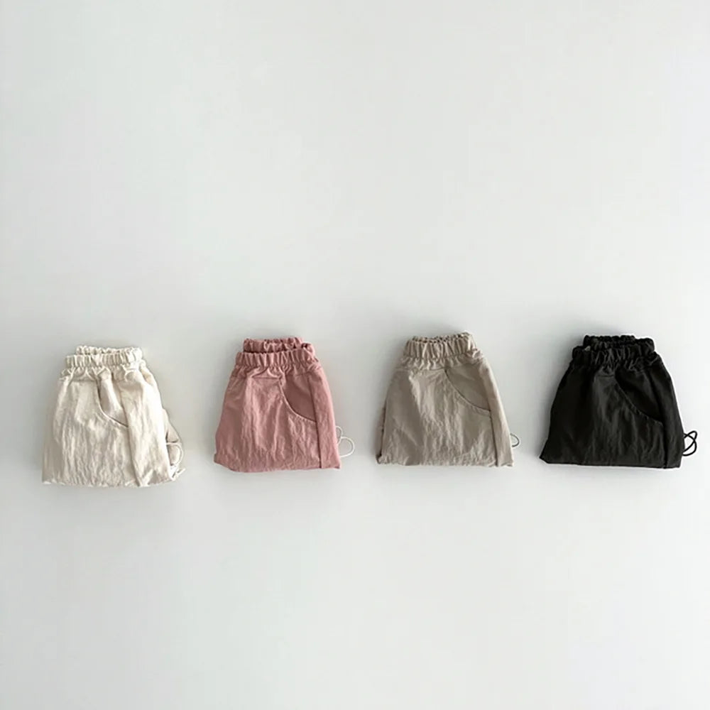 Pantalón con Bolsillos Laterales y Ajustable para Bebés: ¡Estilo y Comodidad en un Solo Diseño! Dale un Toque Único al Vestuario de tu Pequeño - Bebe a la moda 